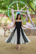 Monochrome fit & flare dress
