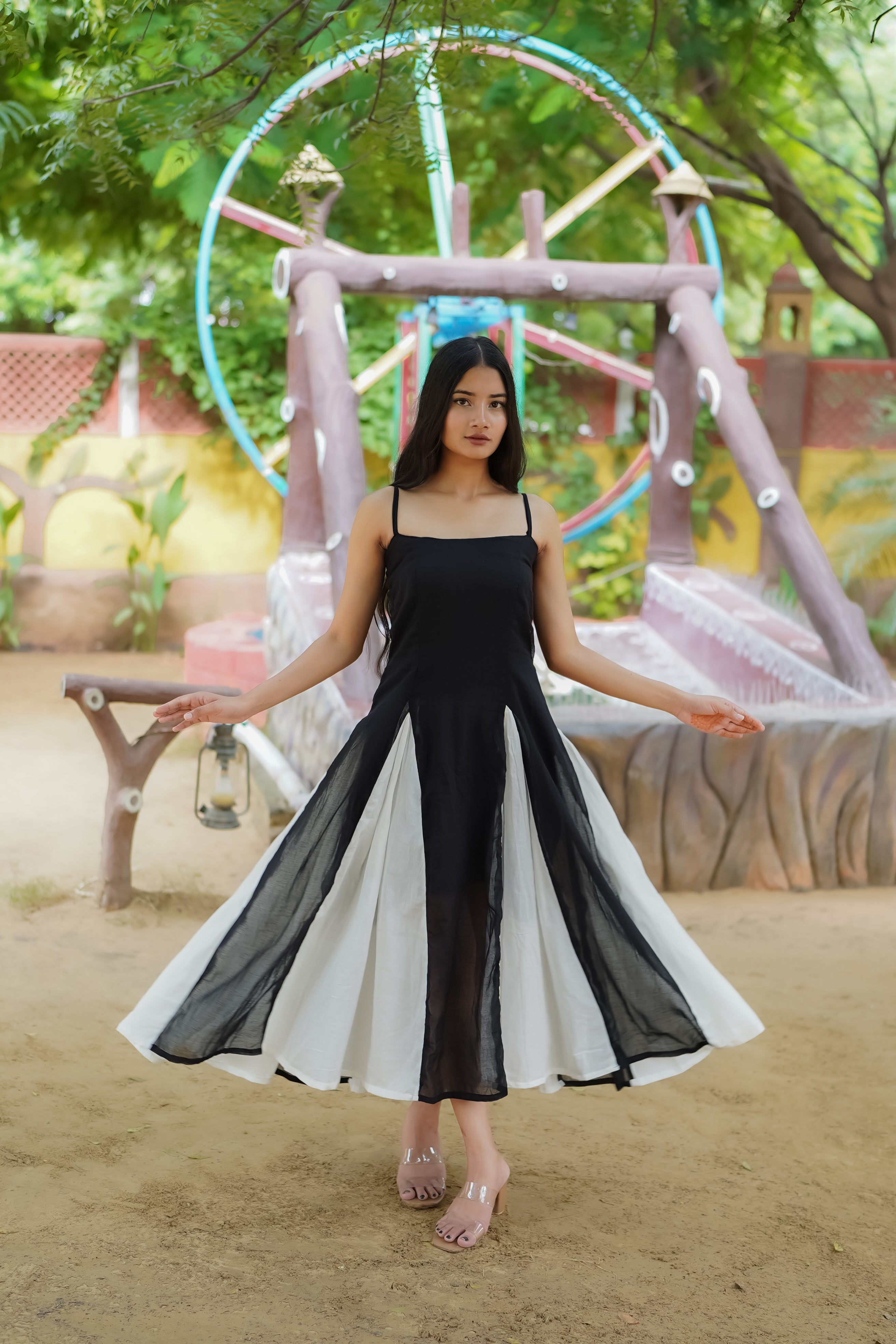 Monochrome fit & flare dress