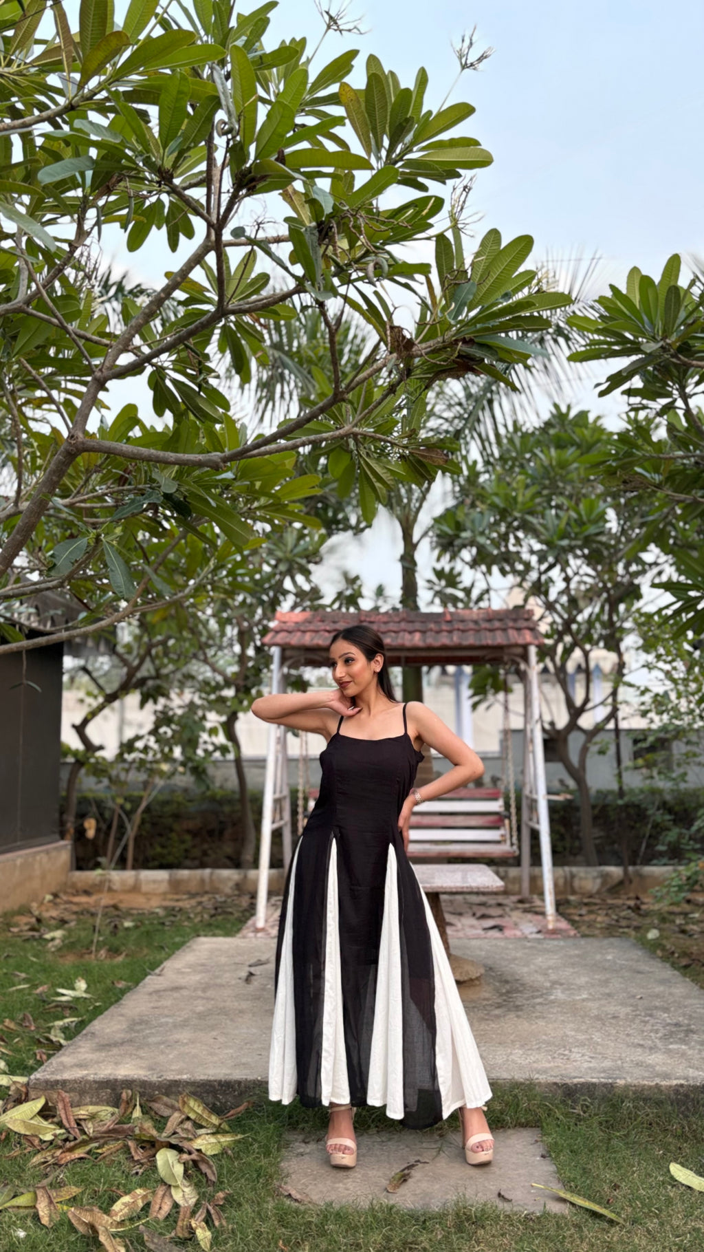 Monochrome fit & flare dress